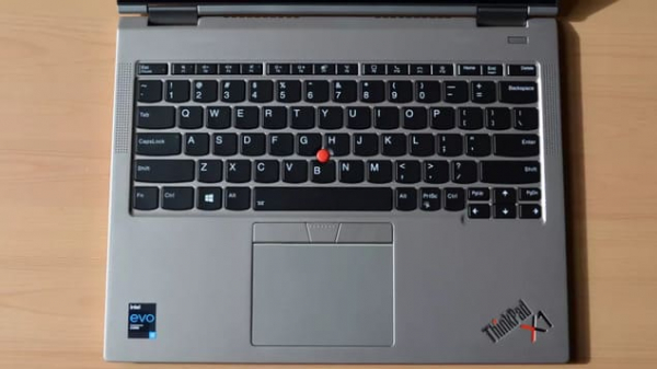 Обзор Lenovo ThinkPad X1 Titanium Yoga