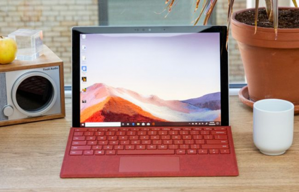 iPad Pro (2020) против Surface Pro 7: Какой планшет купить?